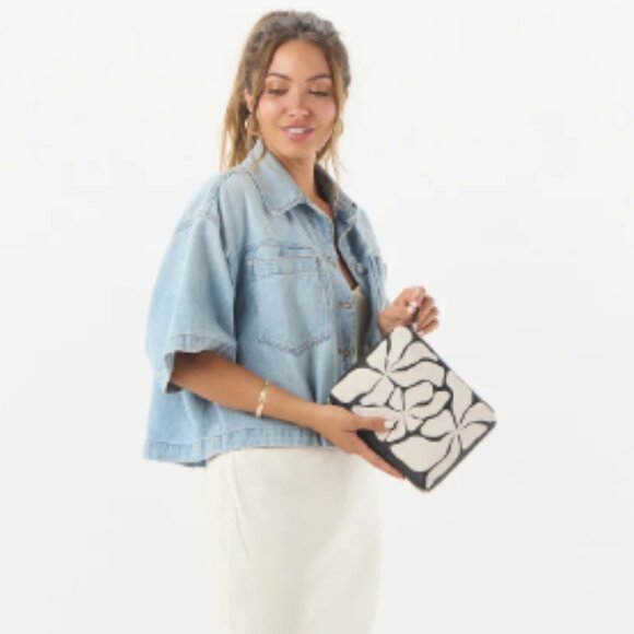 Aloha Collection Small Pouch Wavy  NWT - Picture 5 of 5